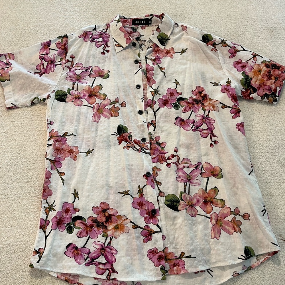 Casual Pink and Green Button Down Shirt with Floral Design